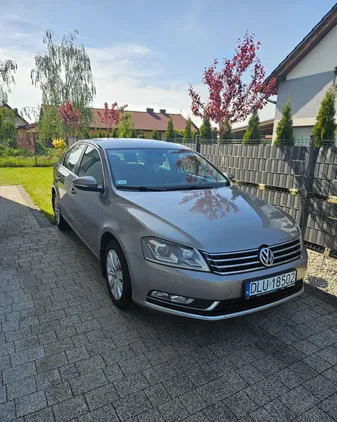 osiek Volkswagen Passat cena 37900 przebieg: 352000, rok produkcji 2011 z Osiek
